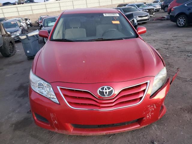 4T1BF3EK8BU680112 - 2011 TOYOTA CAMRY BASE RED photo 5