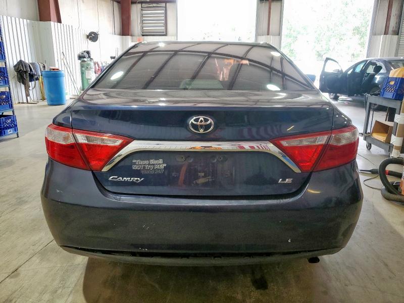 4T4BF1FK3FR484805 - 2015 TOYOTA CAMRY LE Mavi foto 6