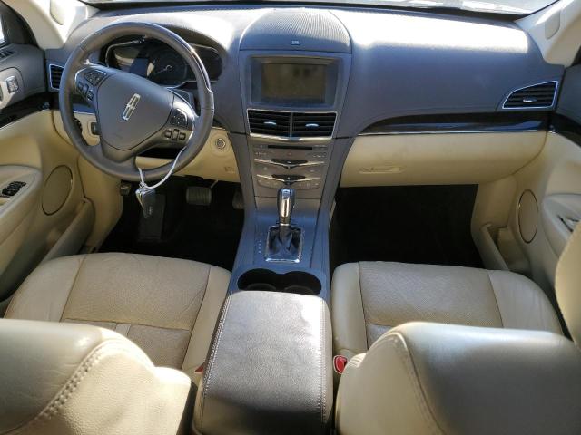 2LMHJ5AT3KBL02003 - 2019 LINCOLN MKT CREAM photo 8