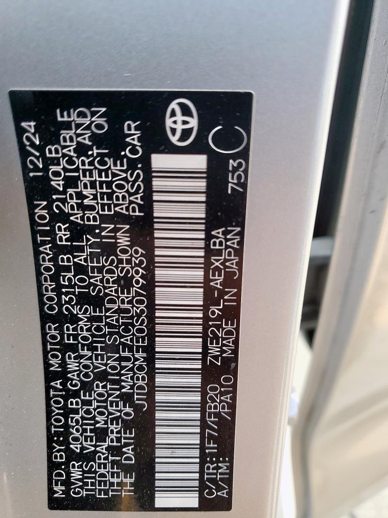 JTDBCMFE0S3079939 - 2025 TOYOTA COROLLA LE SILVER photo 12