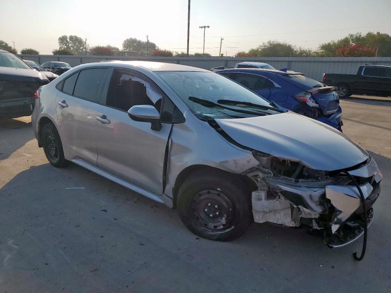 JTDBCMFE0S3079939 - 2025 TOYOTA COROLLA LE SILVER photo 4