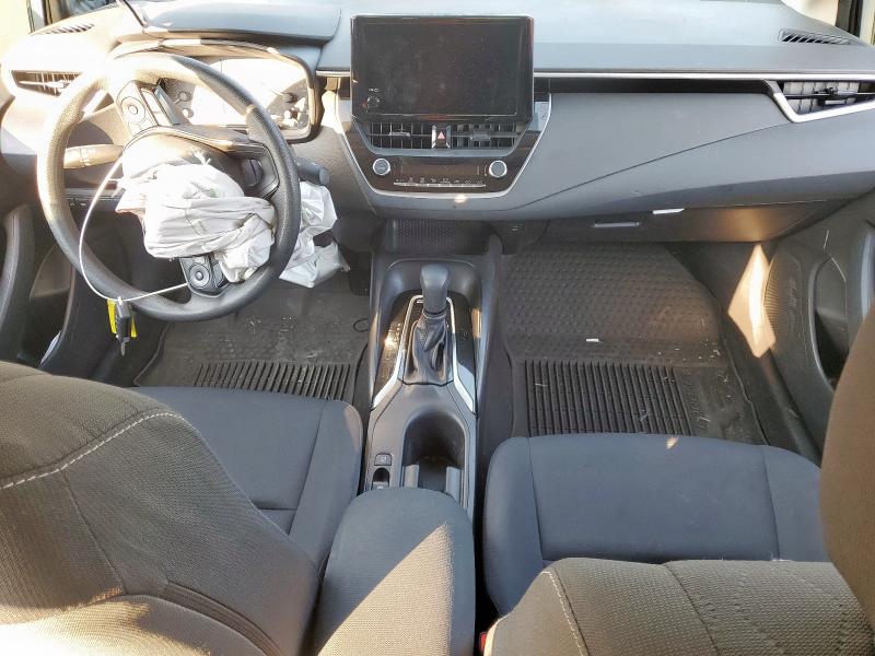 JTDBCMFE0S3079939 - 2025 TOYOTA COROLLA LE SILVER photo 8