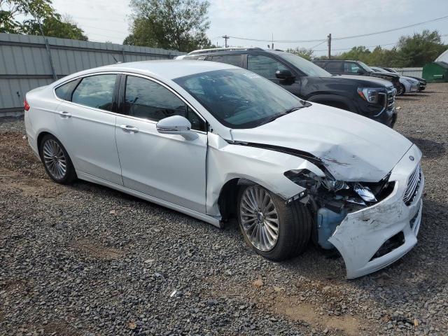 3FA6P0K9XGR151574 - 2016 FORD FUSION TITANIUM Weiß Foto 4