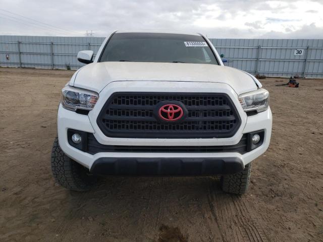 5TFCZ5AN4HX121725 - 2017 TOYOTA TACOMA DOUBLE CAB WHITE photo 5