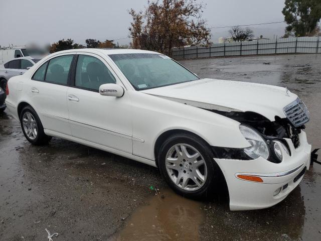 WDBUF65J23A348013 - 2003 MERCEDES-BENZ E 320 WHITE photo 4