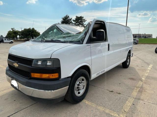1GCZGHFG9J1344136 - 2018 CHEVROLET EXPRESS G3 Ақ фото 2