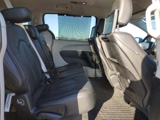 2C4RC1EG2JR234500 - 2018 CHRYSLER PACIFICA TOURING L PLUS TAN photo 11