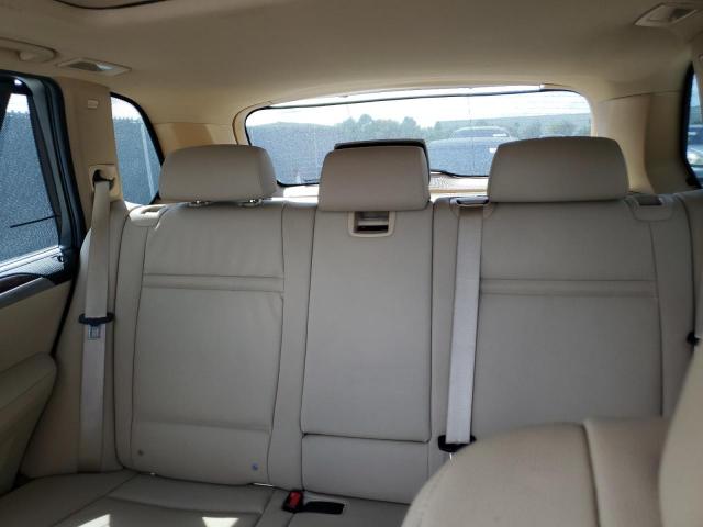 5UXZW0C5XBL370949 - 2011 BMW X5 XDRIVE35D WHITE photo 10