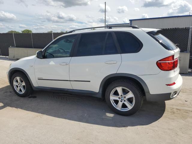 5UXZW0C5XBL370949 - 2011 BMW X5 XDRIVE35D WHITE photo 2