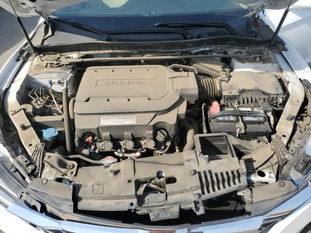 1HGCR3F91GA025246 - 2016 HONDA ACCORD TOURING WHITE photo 11