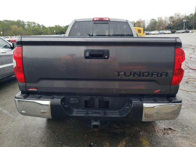 5TFRY5F1XKX245623 - 2019 TOYOTA TUNDRA DOUBLE CAB SR/SR5 GRAY photo 6