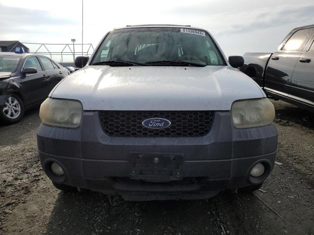 1FMYU03127KC05020 - 2007 FORD ESCAPE XLT WHITE photo 5