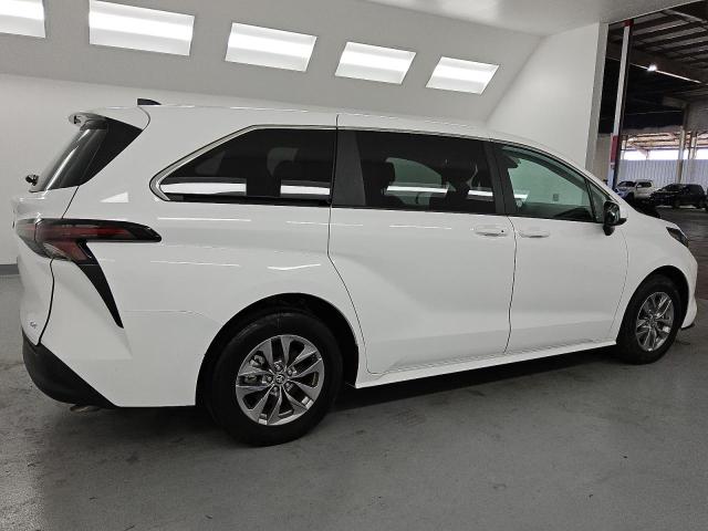 5TDKRKEC3SS243721 - 2025 TOYOTA SIENNA LE 白色 照片 3