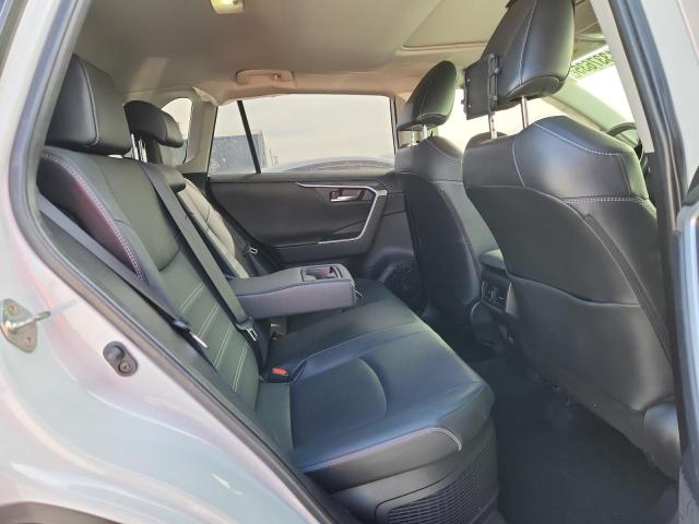 JTMD6RFV3RD558082 - 2024 TOYOTA RAV4 LIMITED WHITE photo 11