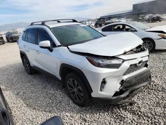 JTMD6RFV3RD558082 - 2024 TOYOTA RAV4 LIMITED WHITE photo 4