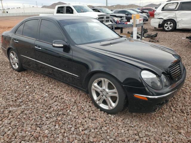 WDBUF70J65A617162 - 2005 MERCEDES-BENZ E 500 BLACK photo 4