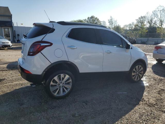 KL4CJASB5JB646181 - 2018 BUICK ENCORE PREFERRED WHITE photo 3