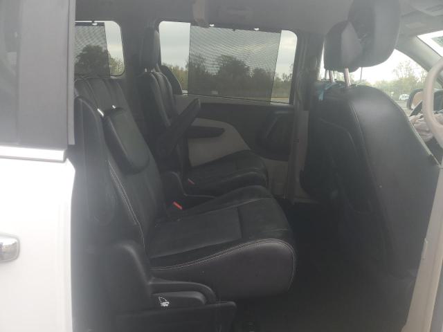 2C4RC1CG4FR540107 - 2015 CHRYSLER TOWN & COU TOURING L WHITE photo 11