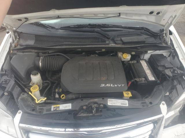 2C4RC1CG4FR540107 - 2015 CHRYSLER TOWN & COU TOURING L WHITE photo 12