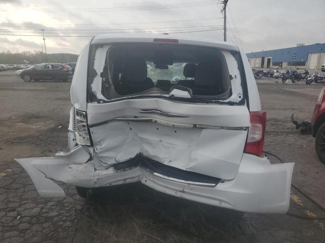 2C4RC1CG4FR540107 - 2015 CHRYSLER TOWN & COU TOURING L WHITE photo 6