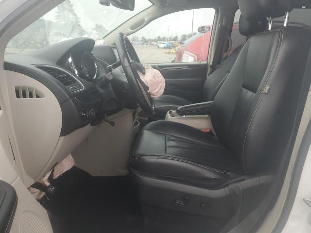 2C4RC1CG4FR540107 - 2015 CHRYSLER TOWN & COU TOURING L WHITE photo 7