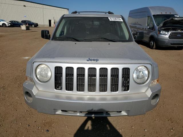 1J8FT28B39D203658 - 2009 JEEP PATRIOT SPORT SILVER photo 5