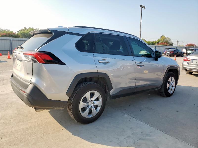 2T3H1RFV2MC113829 - 2021 TOYOTA RAV4 LE Srebrny zdjęcie 3