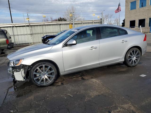 2017 VOLVO S60 PLATINUM, 