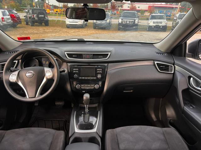 KNMAT2MV0FP541045 - 2015 NISSAN ROGUE S GRAY photo 9