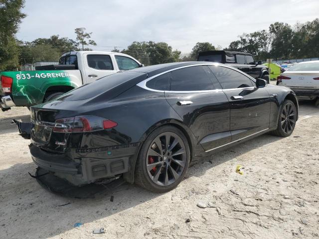 5YJSA1E48JF249656 - 2018 TESLA MODEL S Սև լուսանկար 3