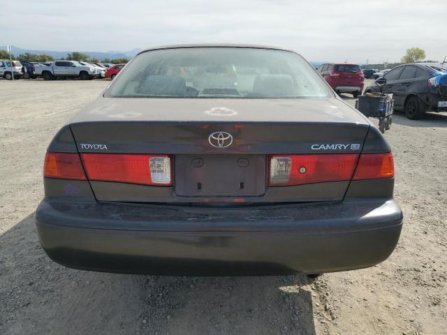 JT2BG22K8Y0403310 - 2000 TOYOTA CAMRY CE GRAY photo 6