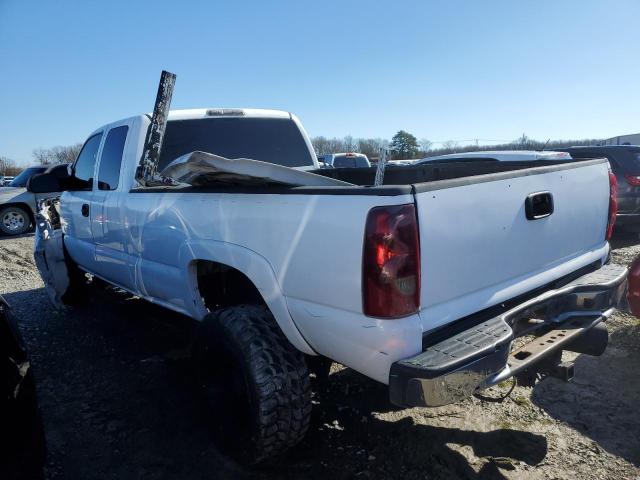 1GCHK292X4E346773 - 2004 CHEVROLET SILVERADO K2500 HEAVY DUTY WHITE photo 2