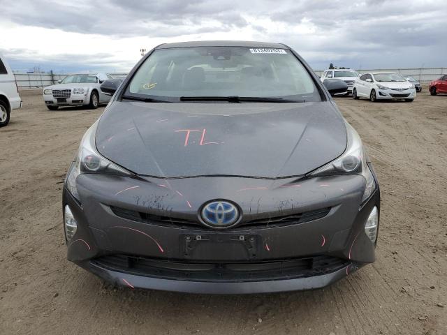 JTDKARFU8G3015679 - 2016 TOYOTA PRIUS CHARCOAL photo 5