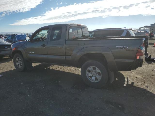 5TFTU4GNXBX004917 - 2011 TOYOTA TACOMA PRERUNNER ACCESS CAB BROWN photo 2