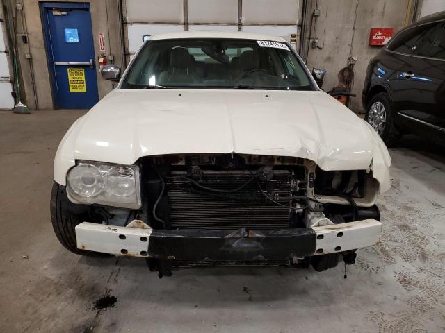 2C3KA63H16H206107 - 2006 CHRYSLER 300C BEIGE photo 5