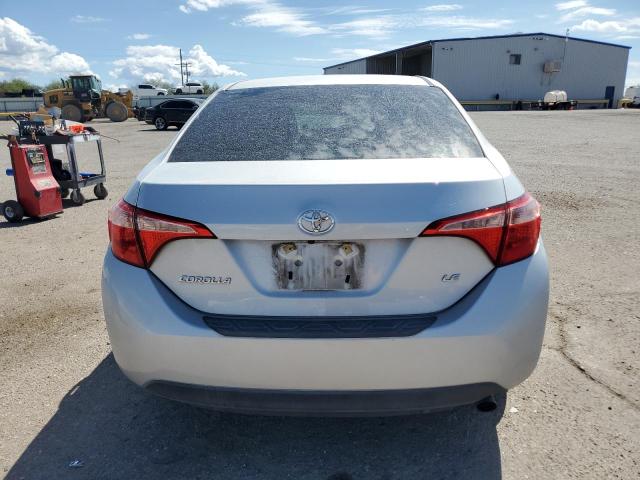 2T1BURHE4JC062476 - 2018 TOYOTA COROLLA L Plata foto 6
