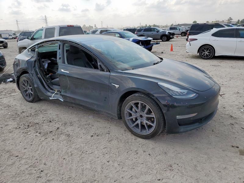 5YJ3E1EA1KF316808 - 2019 TESLA MODEL 3 შავი ფოტო 4