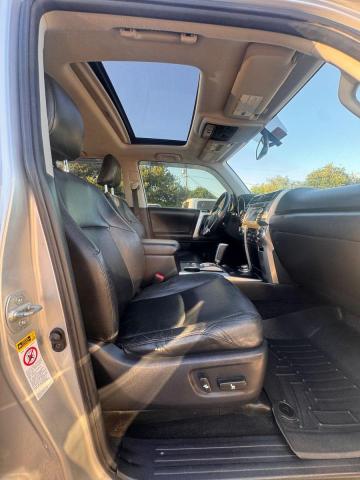 JTEBU5JR0A5028579 - 2010 TOYOTA 4RUNNER SR5 ვერცხლისფერი ფოტო 5