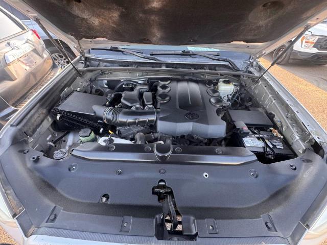 JTEBU5JR0A5028579 - 2010 TOYOTA 4RUNNER SR5 ვერცხლისფერი ფოტო 7