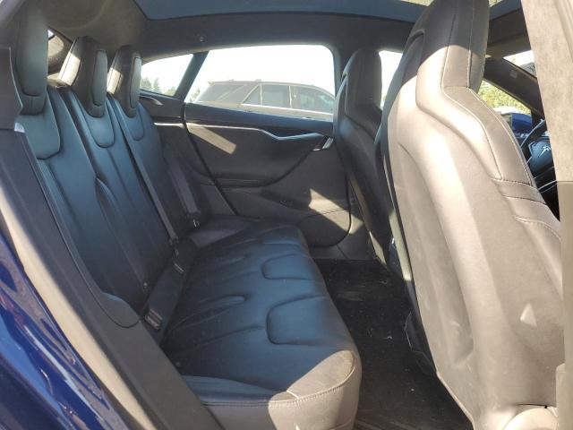 5YJSA1E13GF175464 - 2016 TESLA MODEL S Blau Foto 11