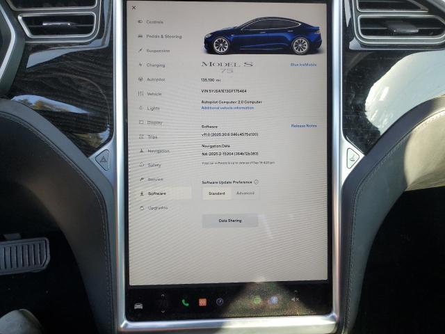 5YJSA1E13GF175464 - 2016 TESLA MODEL S Blau Foto 9