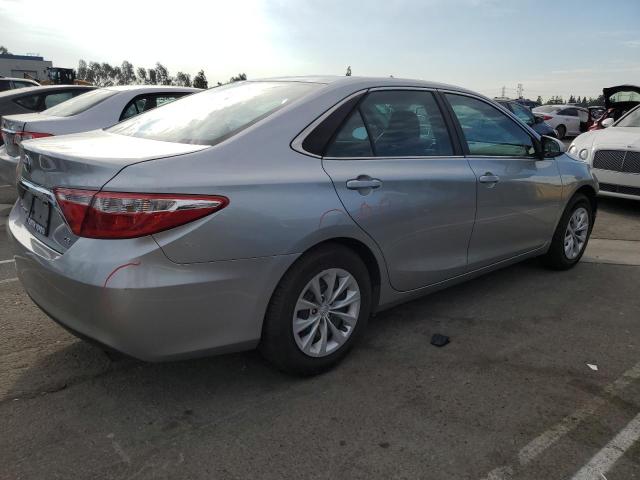 4T4BF1FK1GR578781 - 2016 TOYOTA CAMRY LE SILVER photo 3