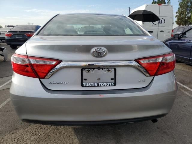 4T4BF1FK1GR578781 - 2016 TOYOTA CAMRY LE SILVER photo 6