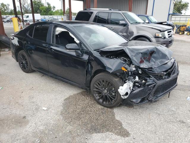 4T1G11AK0RU875033 - 2024 TOYOTA CAMRY SE NIGHT SHADE BLACK photo 4