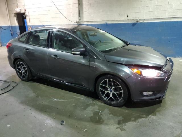 1FADP3H25JL228831 - 2018 FORD FOCUS SEL GRAY photo 4