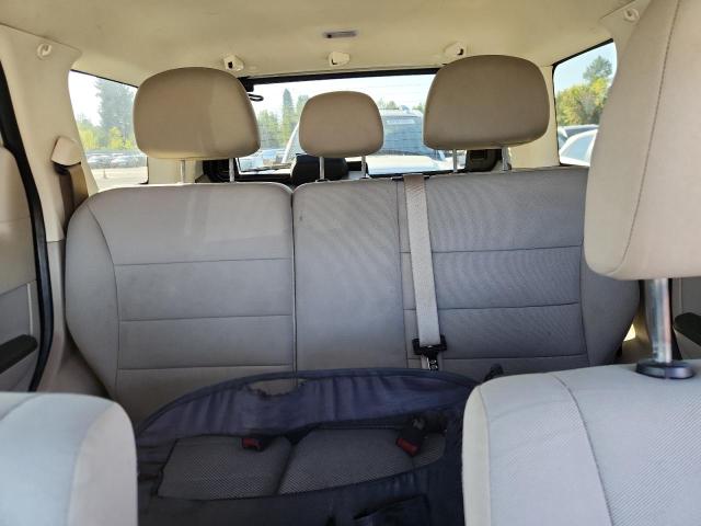 1FMCU0D77BKA44671 - 2011 FORD ESCAPE XLT 白色 照片 10