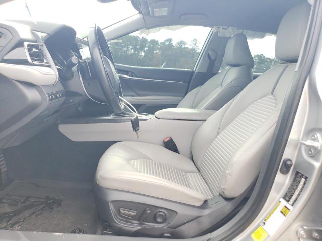 4T1G11AK8PU816308 - 2023 TOYOTA CAMRY SE NIGHT SHADE SILVER photo 7