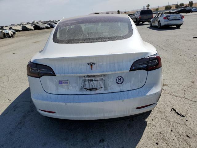 5YJ3E1EA3JF050383 - 2018 TESLA MODEL 3 WHITE photo 6