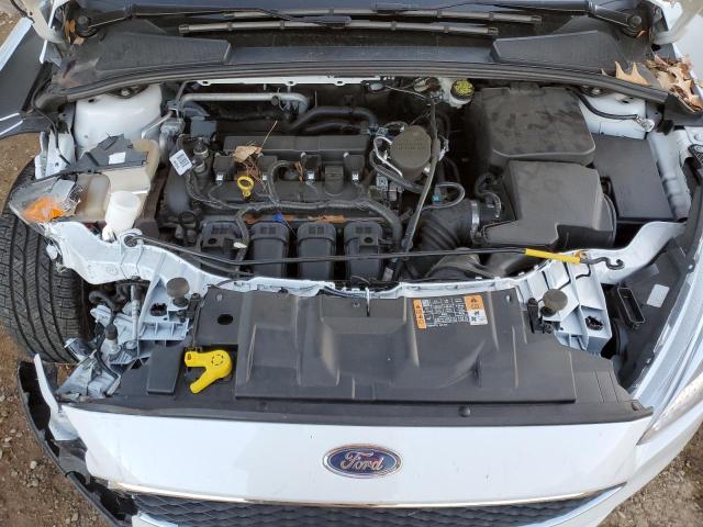 1FADP3F26GL273885 - 2016 FORD FOCUS SE WHITE photo 11