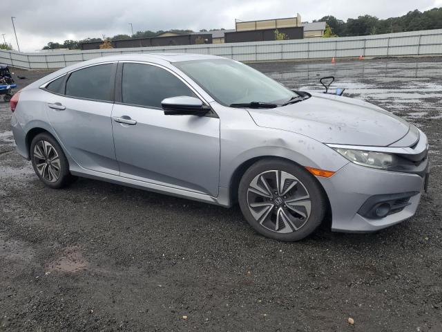 2HGFC1F32HH656105 - 2017 HONDA CIVIC EX SILVER photo 4